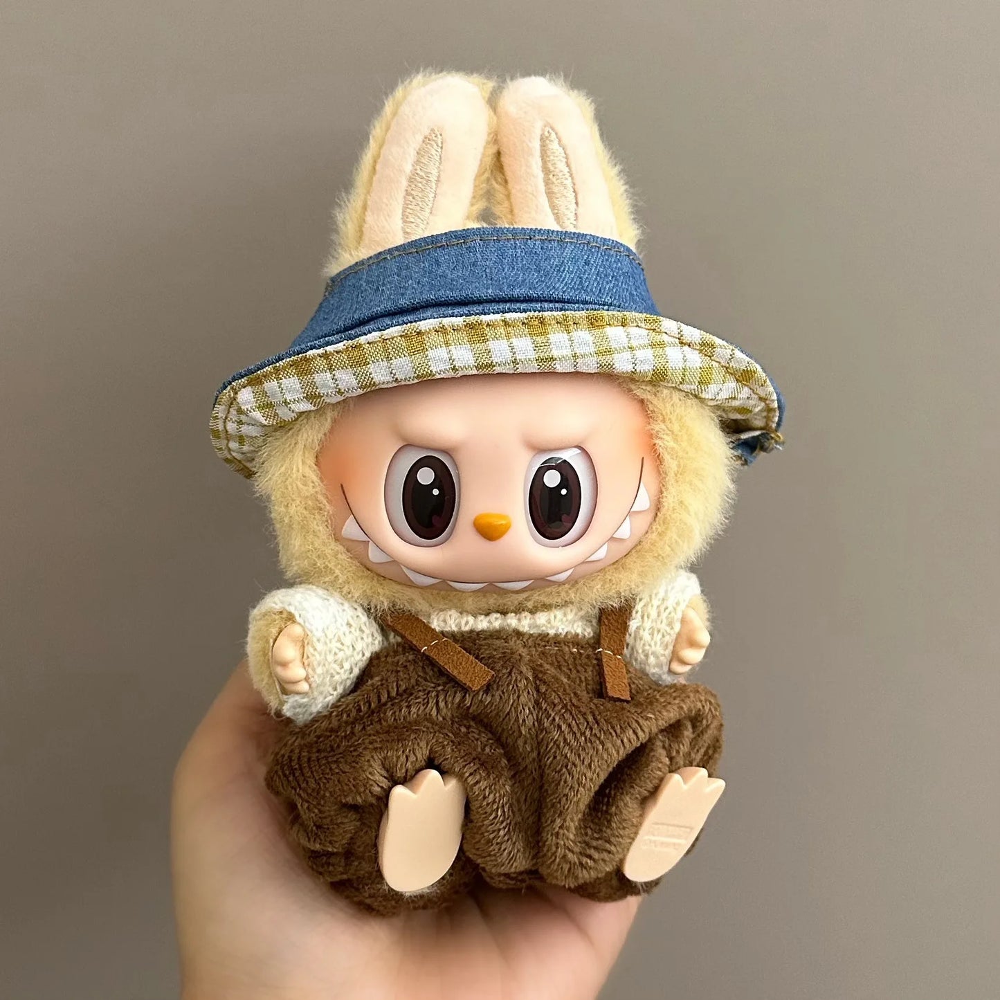 Outfit Fashion con Salopette per Bambole Labubu – Completi Colorati con Accessori
