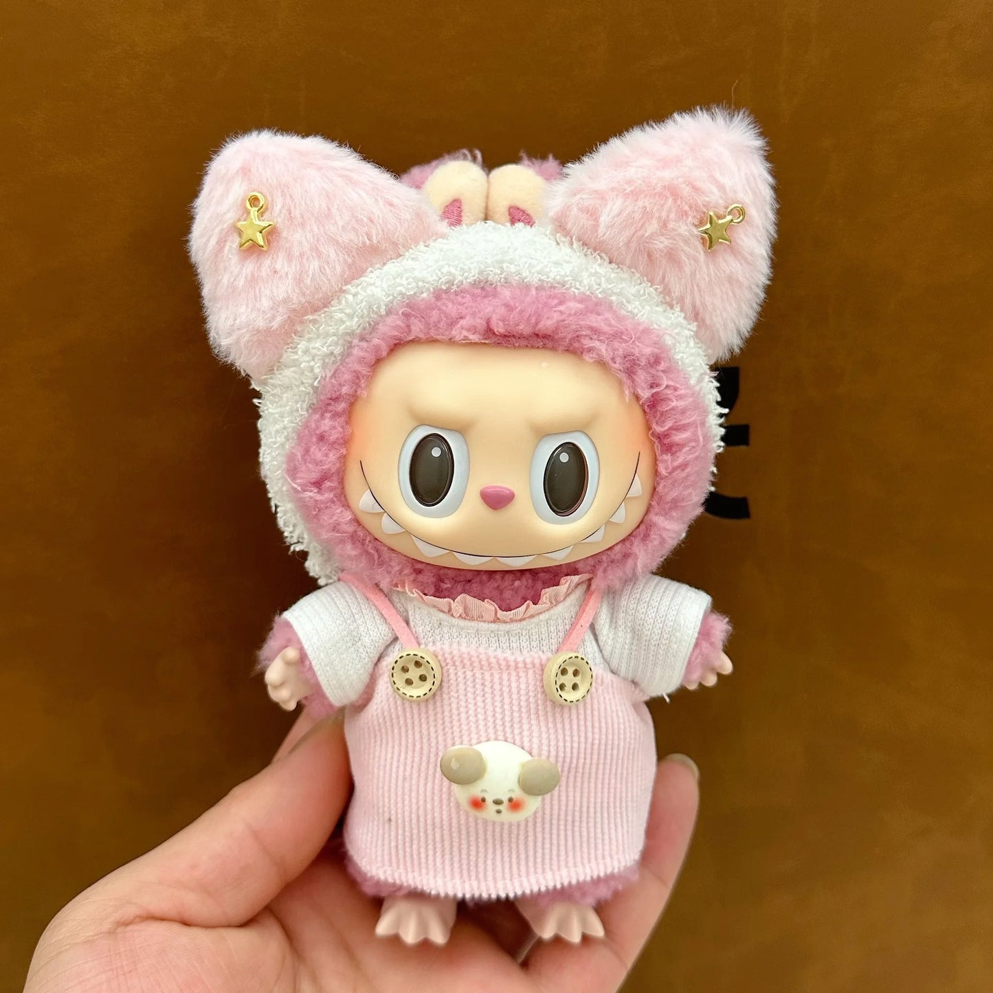 Outfit Fashion con Salopette per Bambole Labubu – Completi Colorati con Accessori