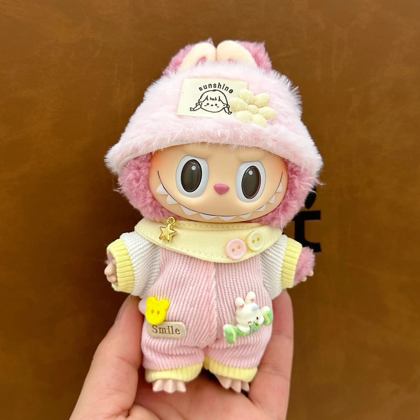 Outfit Fashion con Salopette per Bambole Labubu – Completi Colorati con Accessori
