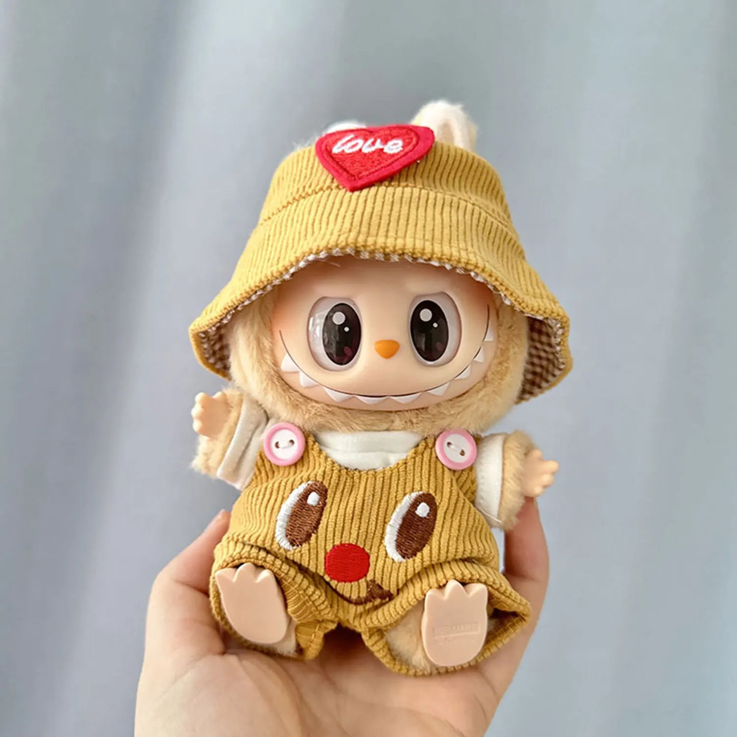 Outfit Carini per Bambole Labubu 17cm – Vestiti con Cappellino, Salopette e Accessori