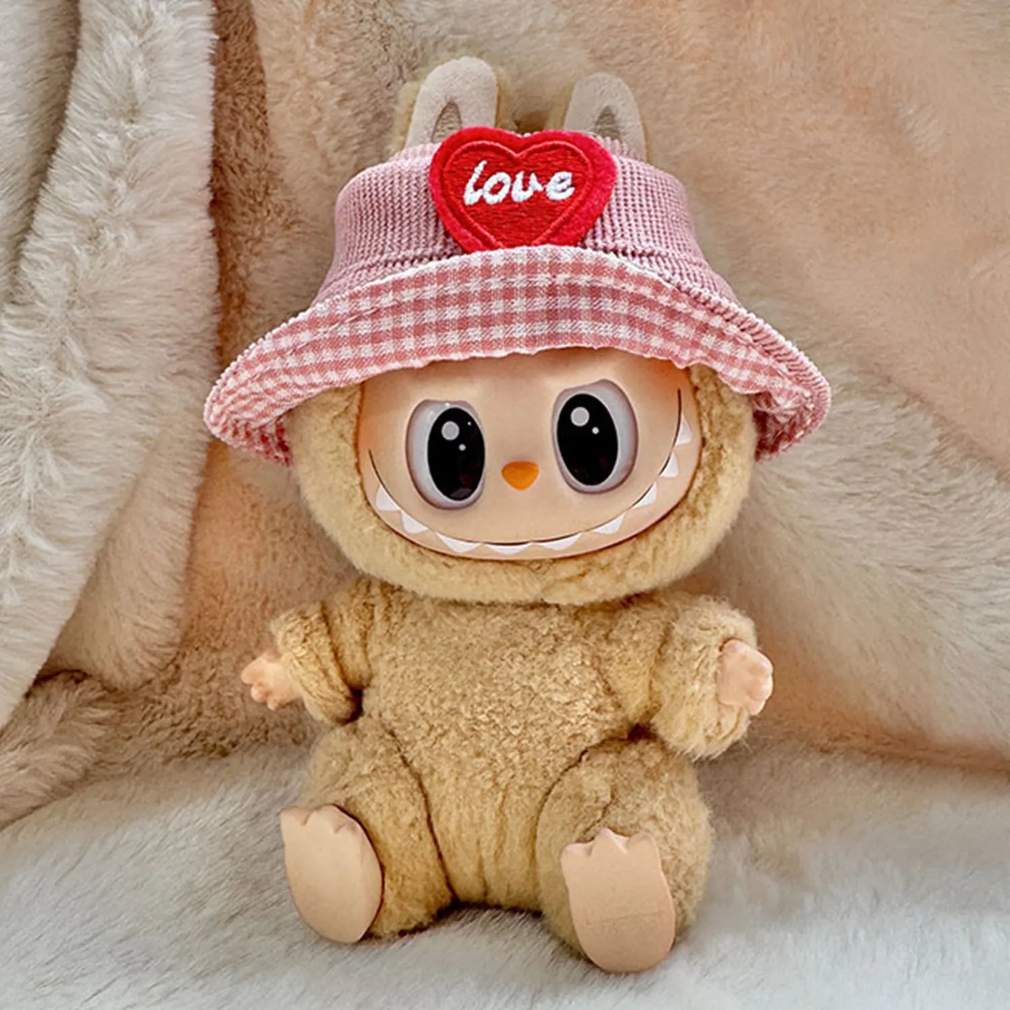 Outfit Carini per Bambole Labubu 17cm – Vestiti con Cappellino, Salopette e Accessori