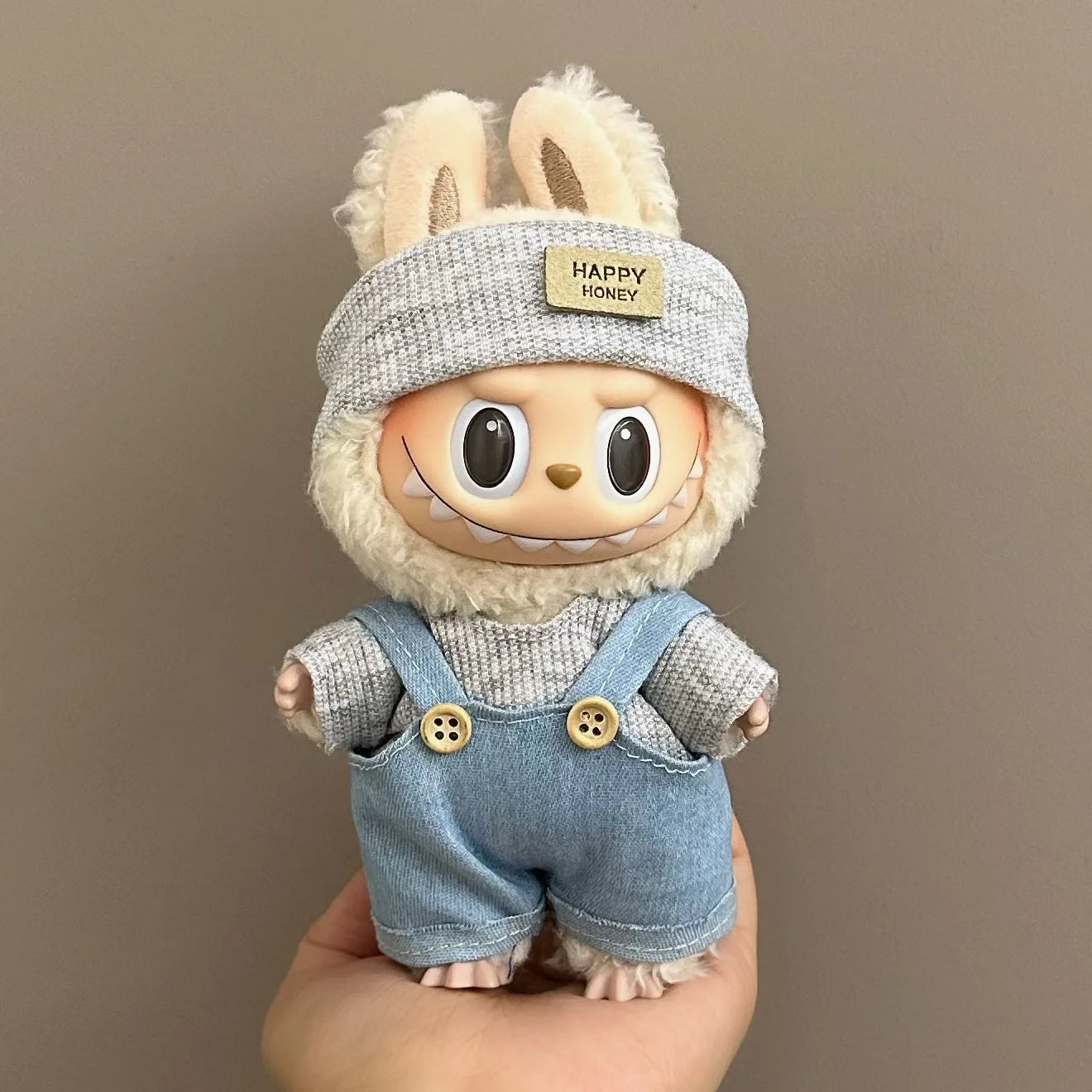 Outfit Fashion con Salopette per Bambole Labubu – Completi Colorati con Accessori