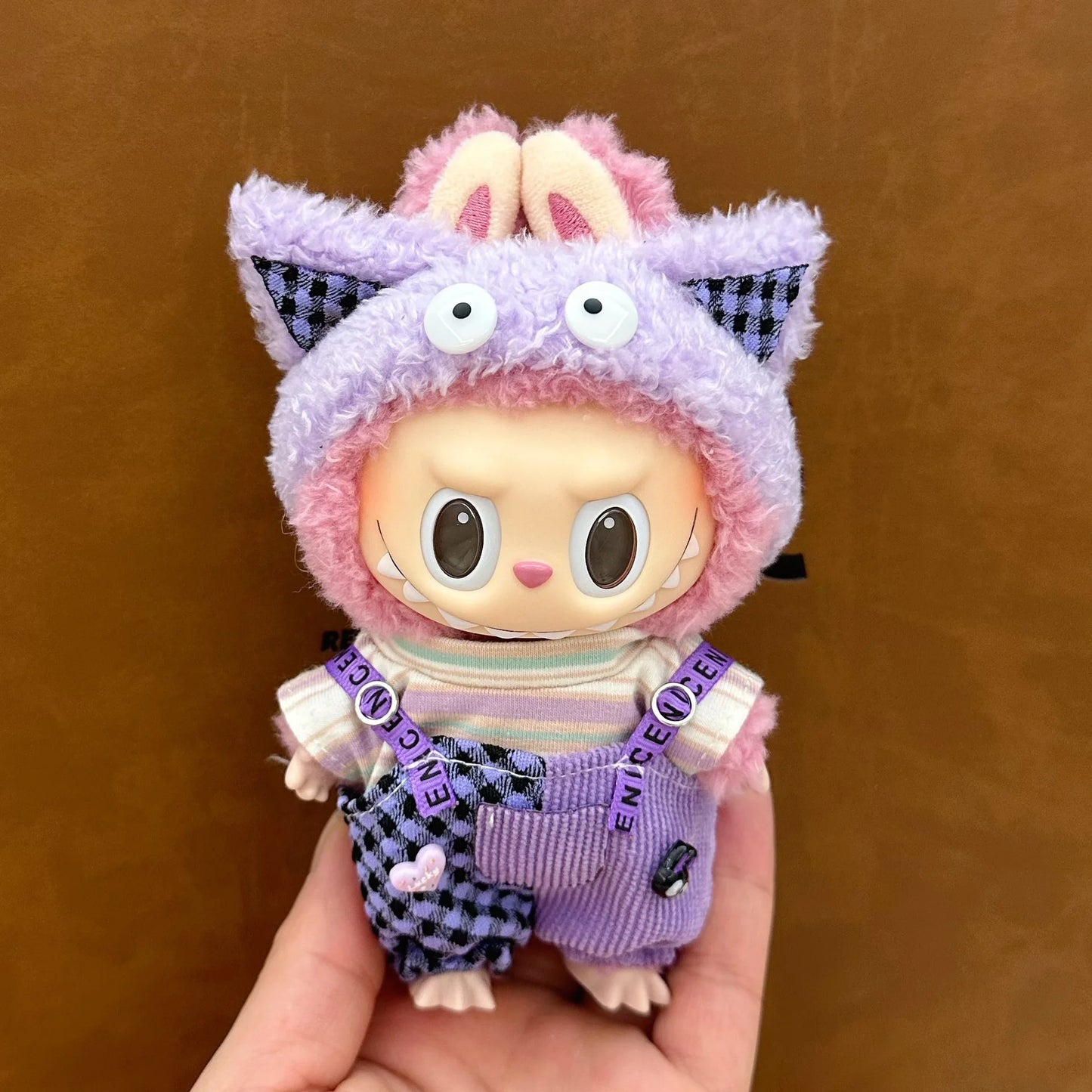 Outfit Fashion con Salopette per Bambole Labubu – Completi Colorati con Accessori